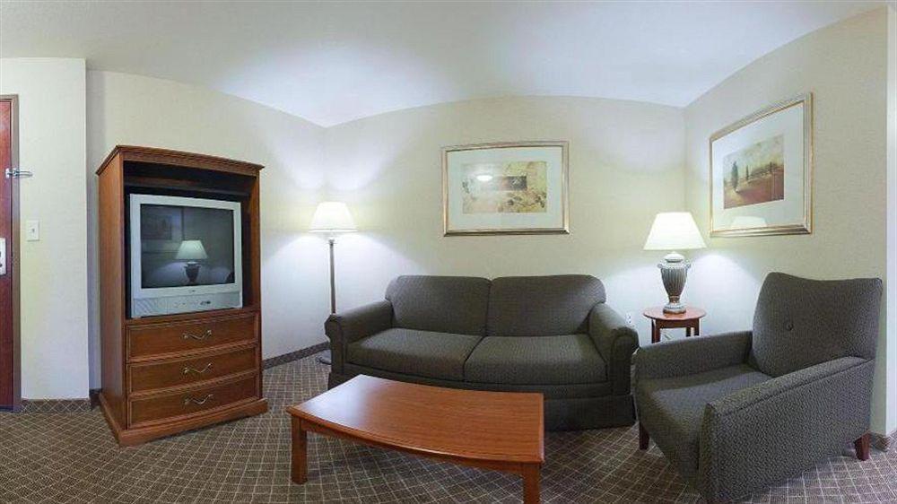 Holiday Inn Express & Suites Wausau By Ihg Weston Ngoại thất bức ảnh