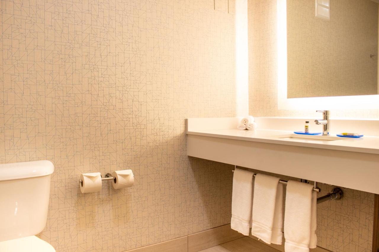 Holiday Inn Express & Suites Wausau By Ihg Weston Ngoại thất bức ảnh