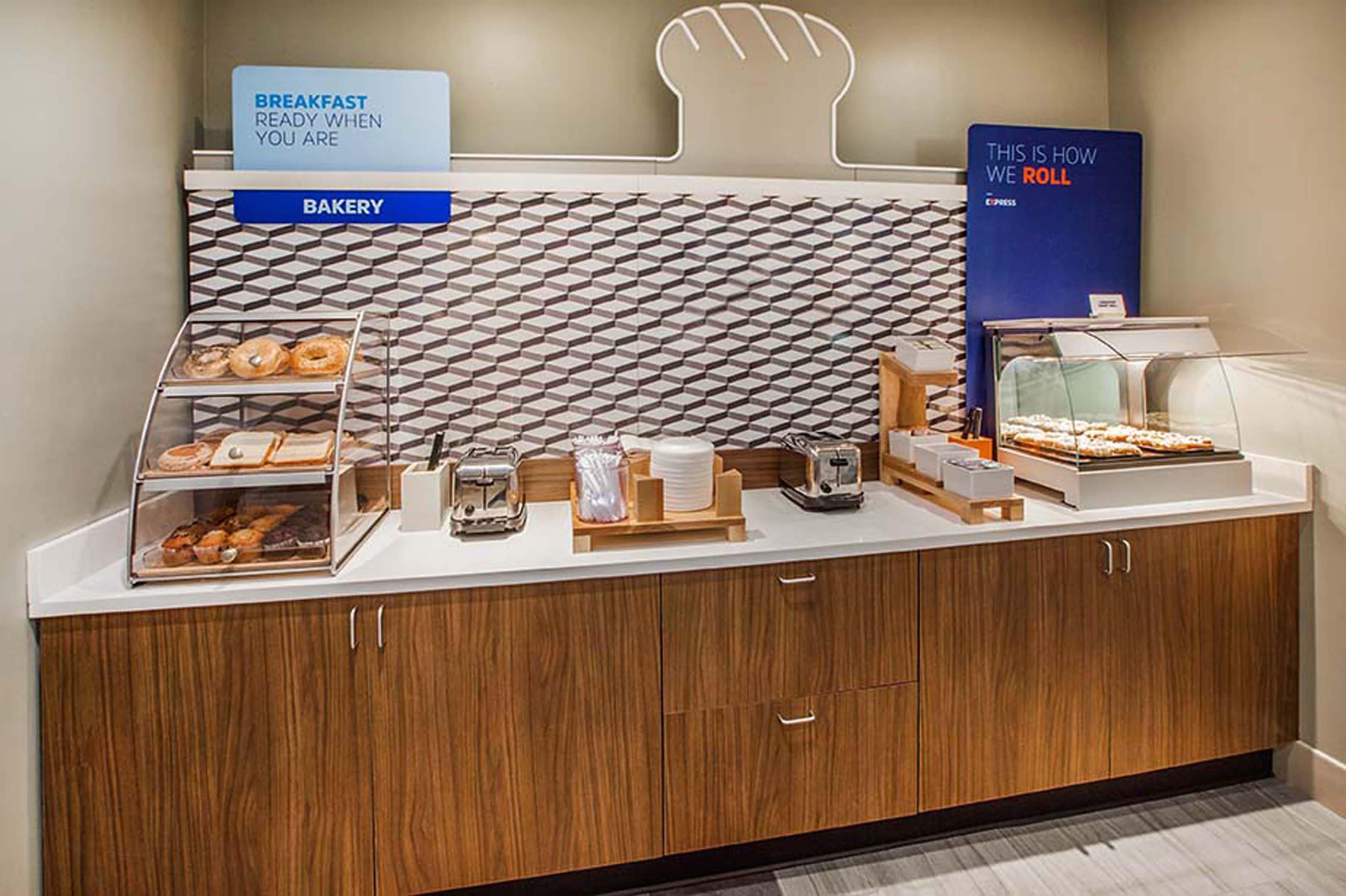 Holiday Inn Express & Suites Wausau By Ihg Weston Ngoại thất bức ảnh