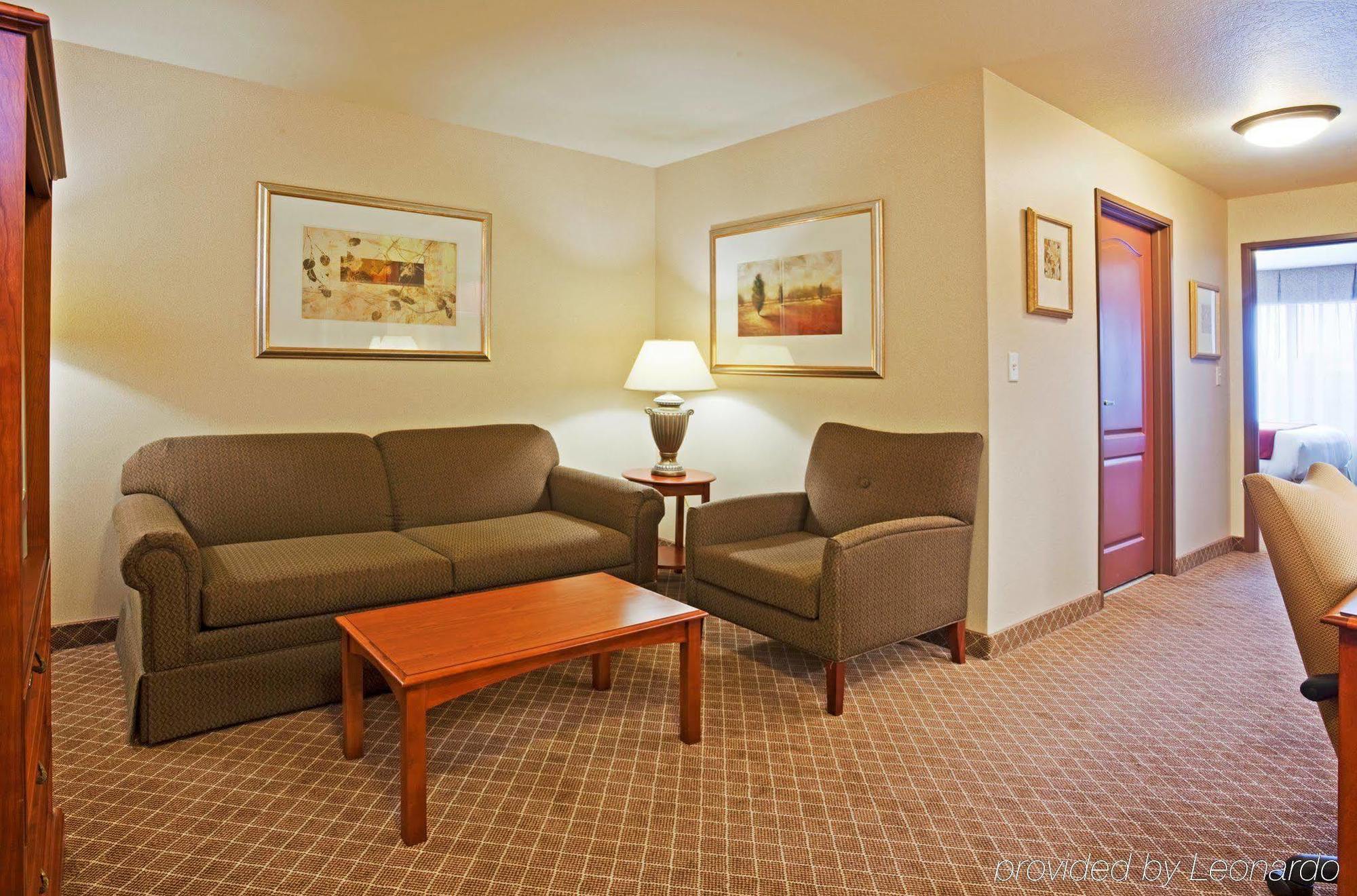 Holiday Inn Express & Suites Wausau By Ihg Weston Phòng bức ảnh