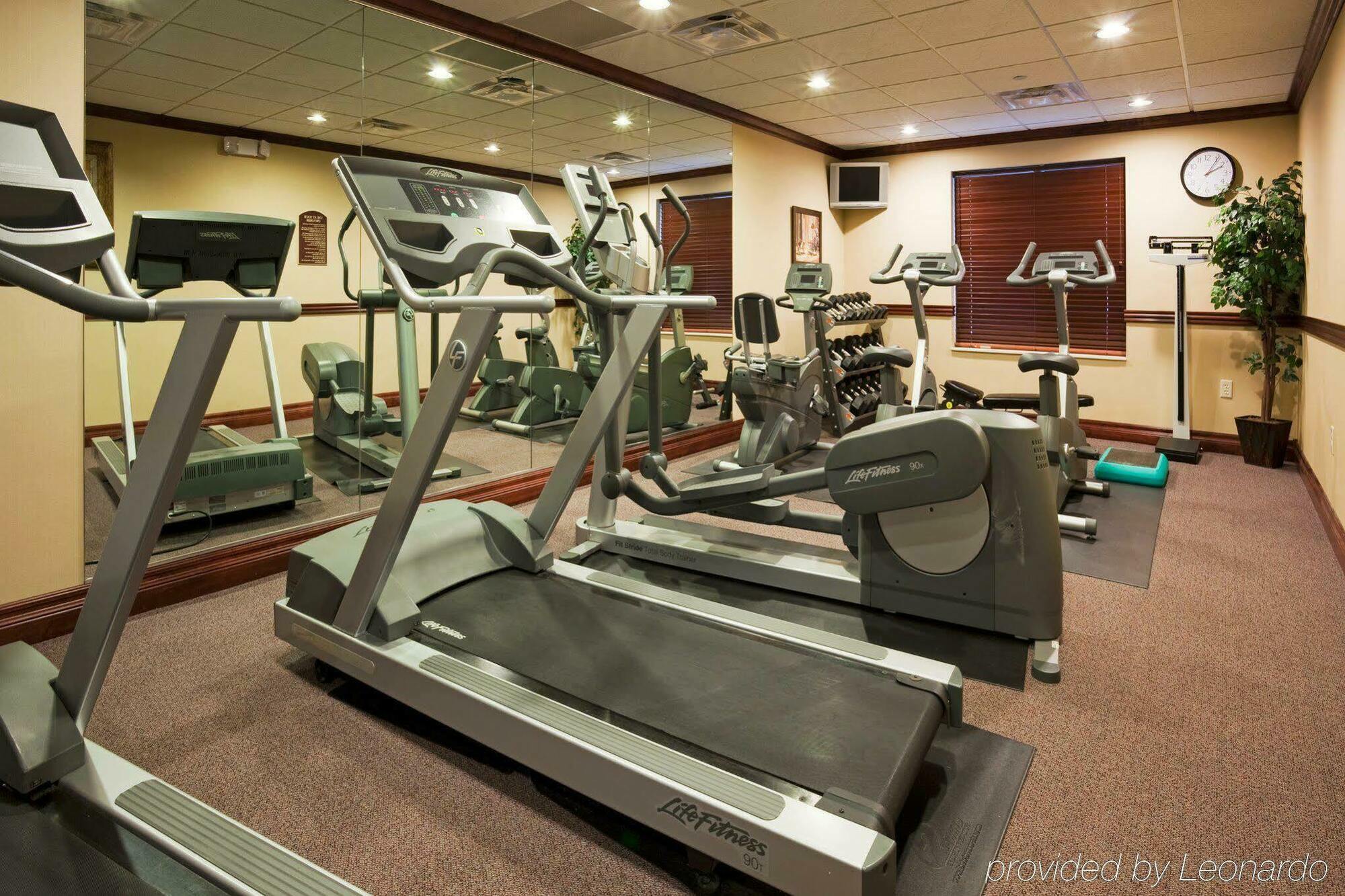 Holiday Inn Express & Suites Wausau By Ihg Weston Ngoại thất bức ảnh